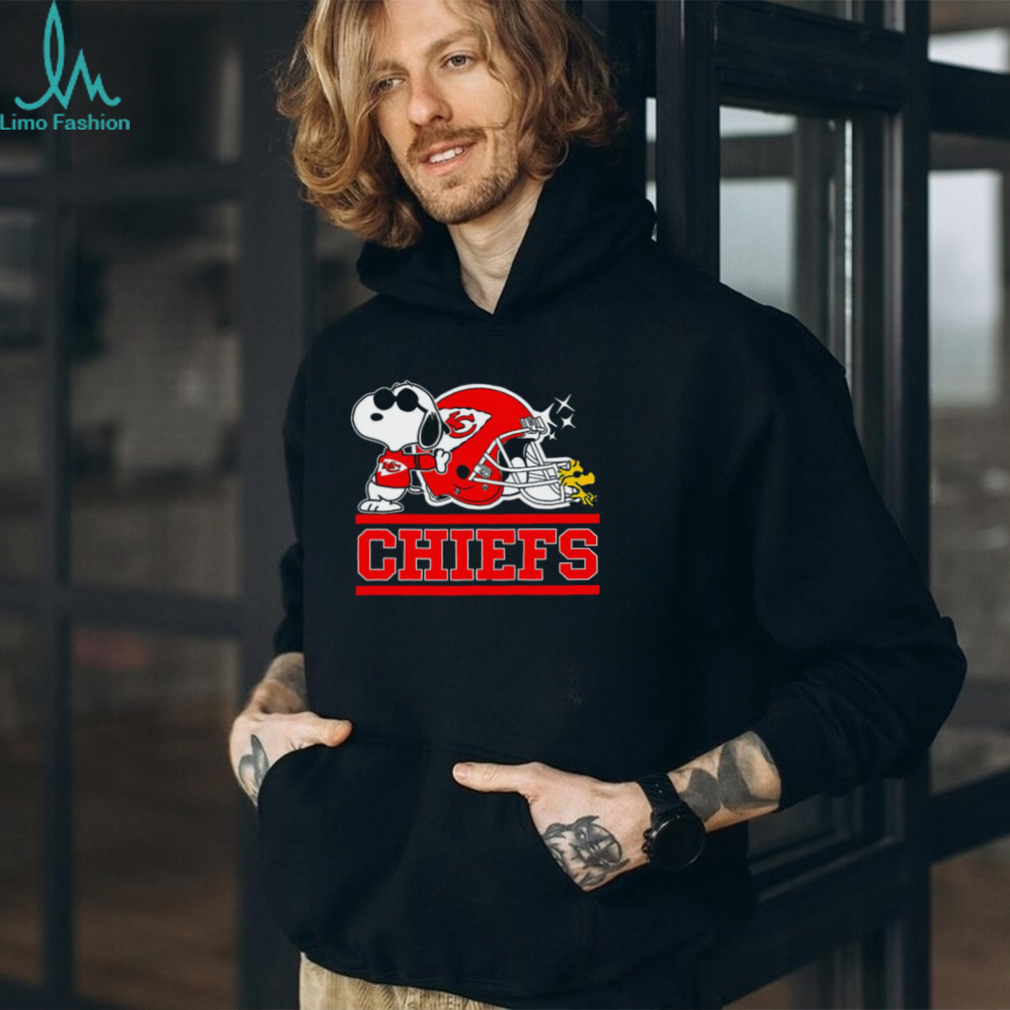 Kansas City Chiefs Football Peanuts T Shirt, Valentines Day Gift For Husband Kansas City Chiefs Football Peanuts T Shirt, Valentines Day Gift For Husband