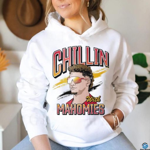 Kansas City Chiefs Patrick Mahomes chillin with Mahomies shirt