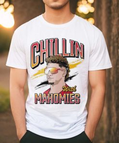 Kansas City Chiefs Patrick Mahomes chillin with Mahomies shirt
