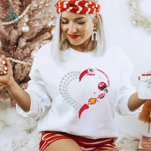 Kansas City Chiefs football heart helmet logo gift shirt