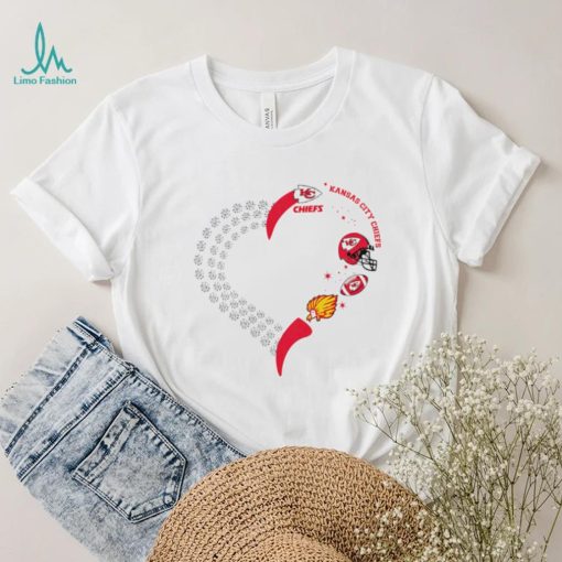 Kansas City Chiefs football heart helmet logo gift shirt