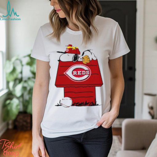 MLB Cincinnati Reds Snoopy Woodstock The Peanuts Movie Baseball T Shirt