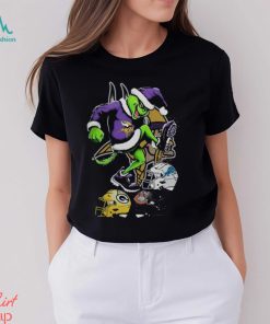 Merch The Grinch Minnesota Vikings Stomp On Nfl Teams Christmas Tee Shirt