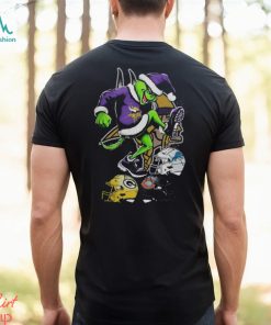 Merch The Grinch Minnesota Vikings Stomp On Nfl Teams Christmas Tee Shirt