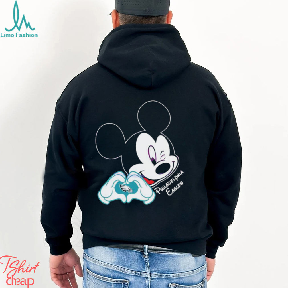 Mickey Mouse Love Philadelphia Eagles Logo Shirt Mickey Mouse Love Philadelphia Eagles Logo Shirt