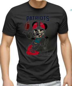 Mickey Mouse player New England Patriots football NFL Super Bowl logo shirt