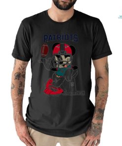 Mickey Mouse player New England Patriots football NFL Super Bowl logo shirt