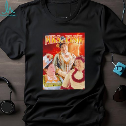 Mrs. Fish vintage graphic shirt
