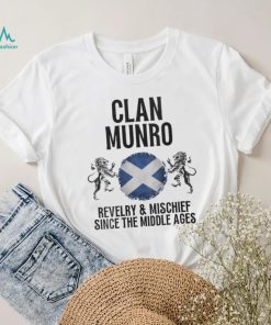 Munro Clan Scottish Family Name Scotland Heraldry Men's T shirt