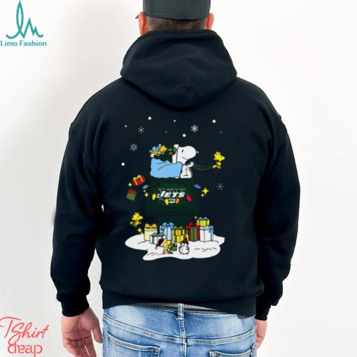 NFL New York Jets Football Team Santa Snoopy Wish You A Merry T Shirt