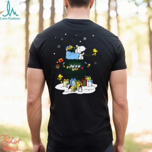 NFL New York Jets Football Team Santa Snoopy Wish You A Merry T Shirt