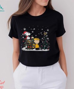 NHL Pittsburgh Penguins Snoopy Charlie Brown Christmas Hockey Super Bowl Sports shirt