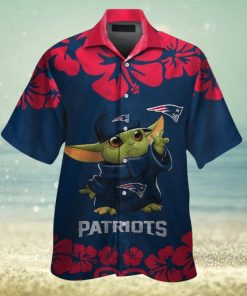 New England Patriots Baby Yoda Short Sleeve Button Up Tropical Hawaiian Shirt