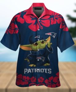 New England Patriots Baby Yoda Short Sleeve Button Up Tropical Hawaiian Shirt