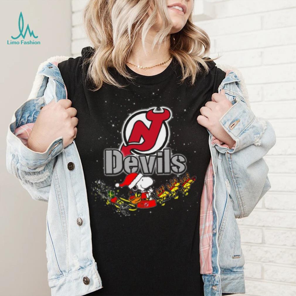 New Jersey Devils NHL Santa Snoopy and Woodstock Christmas T Shirt New Jersey Devils NHL Santa Snoopy and Woodstock Christmas T Shirt
