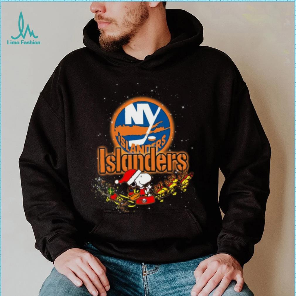 NHL New York Islanders Snoopy Charlie Brown Woodstock Christmas Stanley Cup  Hockey T Shirt - Limotees