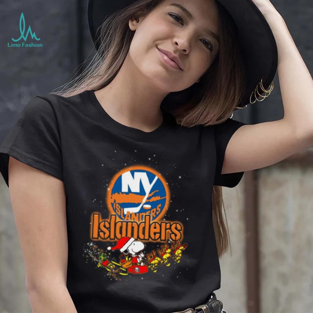 NHL New York Islanders Snoopy Charlie Brown Woodstock Christmas Stanley Cup  Hockey T Shirt - Limotees