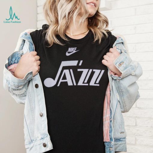 Nike Men’s Utah Jazz Hardwood Classic Pregame T Shirt