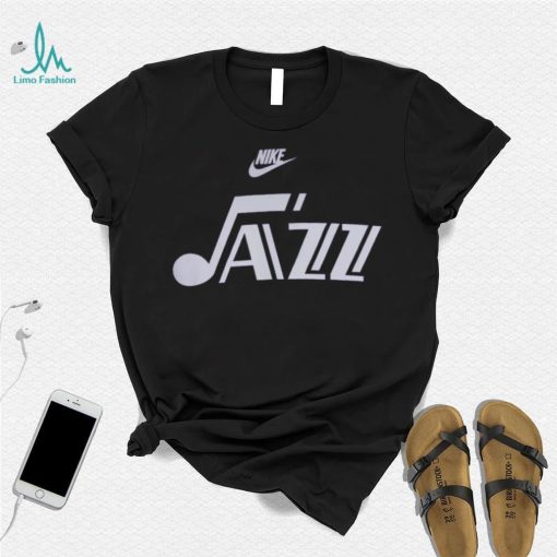 Nike Men’s Utah Jazz Hardwood Classic Pregame T Shirt