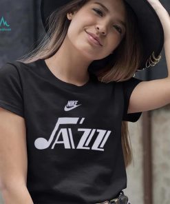 Nike Men's Utah Jazz Hardwood Classic Pregame T Shirt