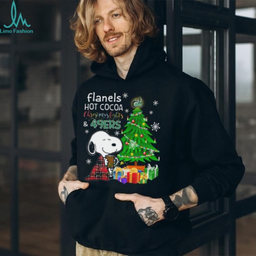 Official charlotte 49ers Snoopy Flanels Hot Cocoa Christmas Lights Tree T Shirt