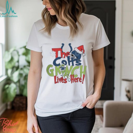 Official grinch Hat Santa The Colts Lives Here Christmas Shirt