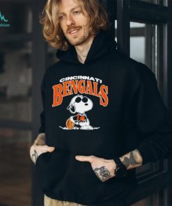 Official snoopy Cincinnati Bengals Football T shirt, hoodie, sweater, long sleeve and tank top Official snoopy Cincinnati Bengals Football T shirt
