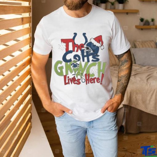 Official the Colts Grinch Lives Here Christmas T Shirt