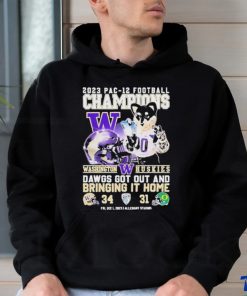 Official washington Huskies 2023 PAC 12 Football Champions Dawgs Got Out And Bringing It Home T Shirt