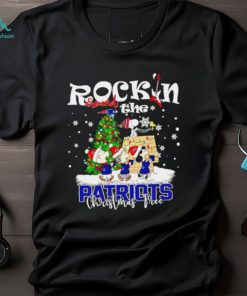 Peanuts NFL New England Patriots Rockin Around Christmas Tree shirt