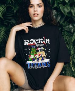 Peanuts NFL Tennessee Titans Rockin Around Christmas Tree shirt