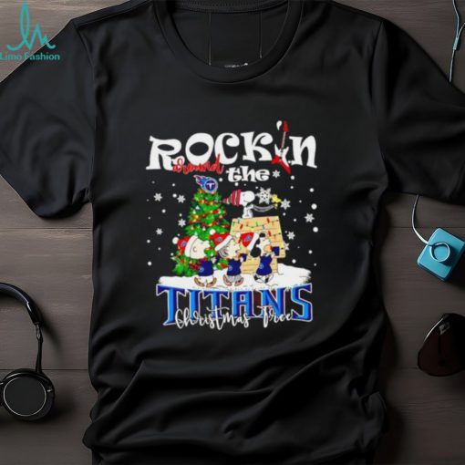 Peanuts NFL Tennessee Titans Rockin Around Christmas Tree shirt