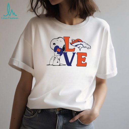 Peanuts Snoopy love Denver Broncos shirt