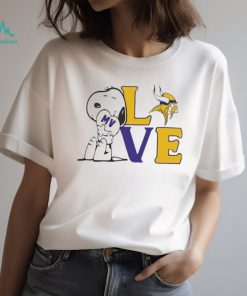 Peanuts Snoopy love Minnesota Vikings shirt