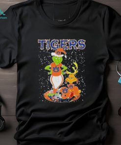 Santa Grinch And Dog Auburn Tigers Helmet Merry Christmas Tshirt