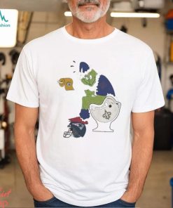 Santa Grinch New York Giants Shit On New Orleans Saints Toilet And New England Patriots Helmet Christmas 2023 Shirt, hoodie, sweater, long sleeve and tank top Santa Grinch New York Giants Shit On New Orleans Saints Toilet And New England Patriots Helmet Christmas 2023 Shirt