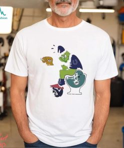 Santa grinch Indianapolis colts shit on miamI dolphins toilet and england Patriots helmet Christmas shirt