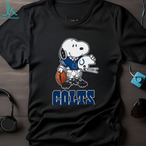Snoopy A Strong And Proud Indianapolis Colts Player Shirt