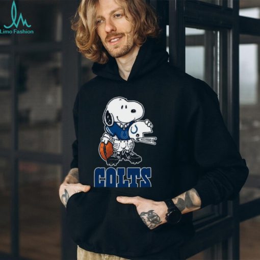 Snoopy A Strong And Proud Indianapolis Colts Player Shirt