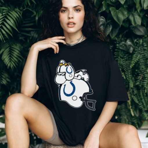 Snoopy And Woodstock Resting On Indianapolis Colts Helmet Shirt