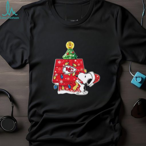 Snoopy Santa Hat Kansas City Chiefs Christmas Shirt Gift Shirt