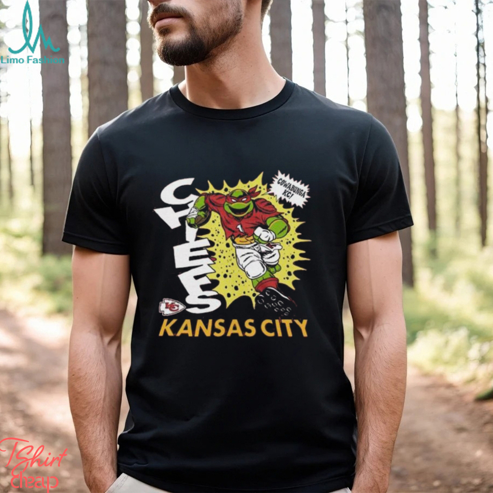 TMNT Raphael x Kansas City Chiefs Homage Shirt TMNT Raphael x Kansas City Chiefs Homage Shirt