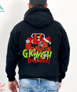 The Cincinnati Bengals football Grinch lives here Merry Christmas shirt