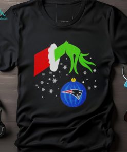 The Grinch Hand Christmas Ornament New England Patriots 2023 T shirt