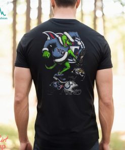 Titans Pro Shop The Grinch Tennessee Titans Stomp On NFL Teams Christmas T Shirt