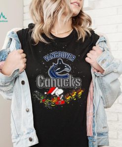 Vancouver Canucks NHL Santa Snoopy and Woodstock Christmas T Shirt