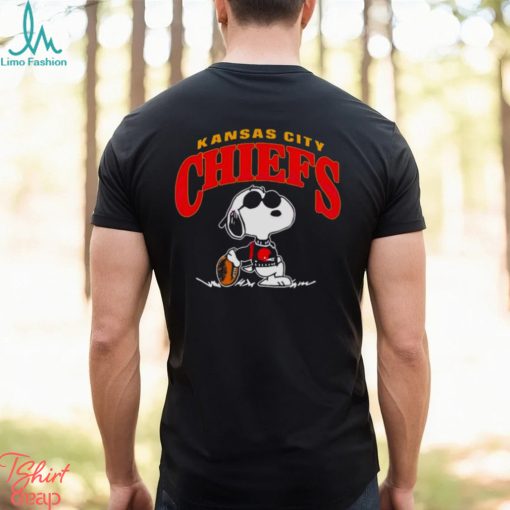 Vintage Snoopy Football Kansas City Chiefs Nfl 2023 T Shirt