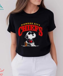 Vintage Snoopy Football Kansas City Chiefs Nfl 2023 T Shirt