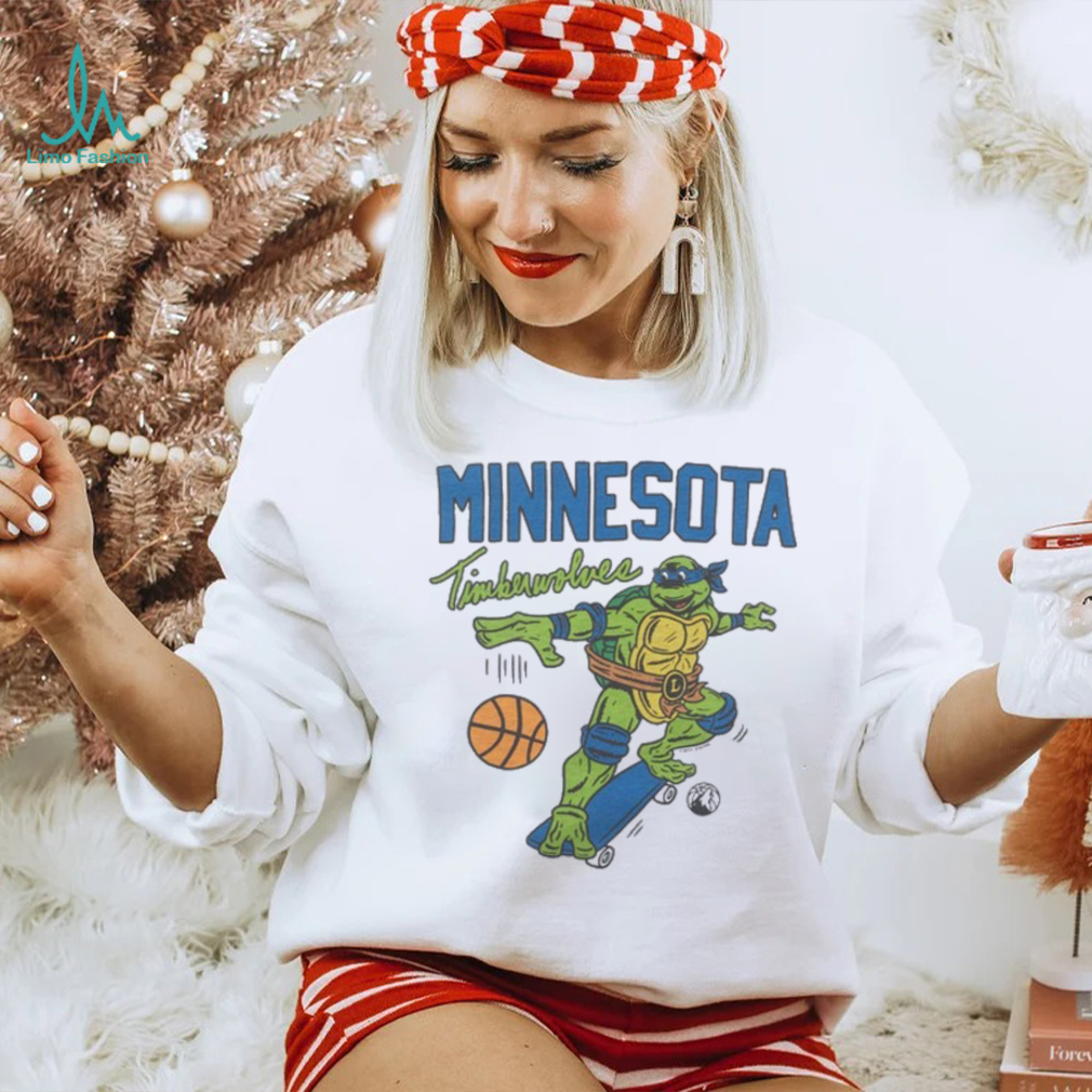 https://img.limotees.com/photos/2023/12/Youth-TMNT-Leonardo-x-Minnesota-Timberwolves-Shirt4.jpg