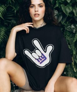 2024 New York Giants NFL Football Mickey Rock Hand Disney Shirt